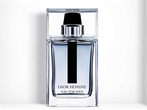 diorメンズ香水、なぜか宇宙の香りがする